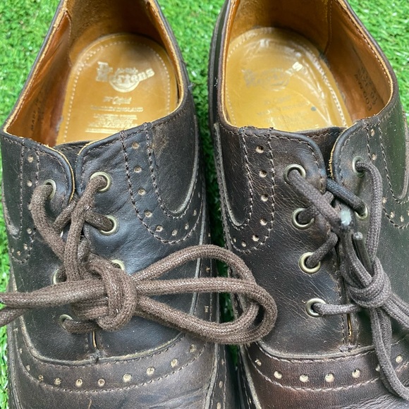 Worn Dr martens 8123 wing tip shoes size 9.5 men’s no box - Picture 4 of 11